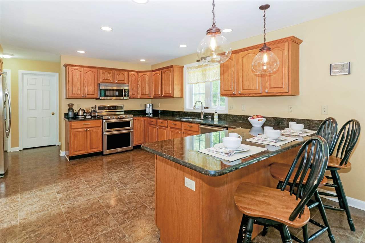 425 North Line Road Wolfeboro, NH 03894 - Photo 6 of 31