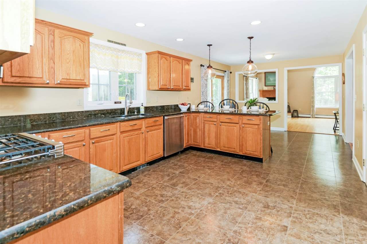425 North Line Road Wolfeboro, NH 03894 - Photo 7 of 31