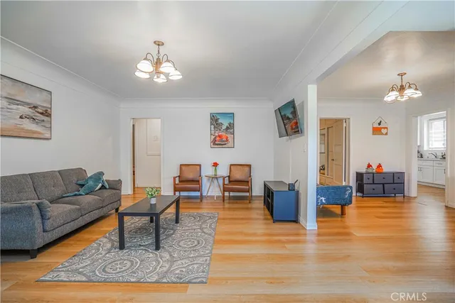 a view of a livingroom with a workspace