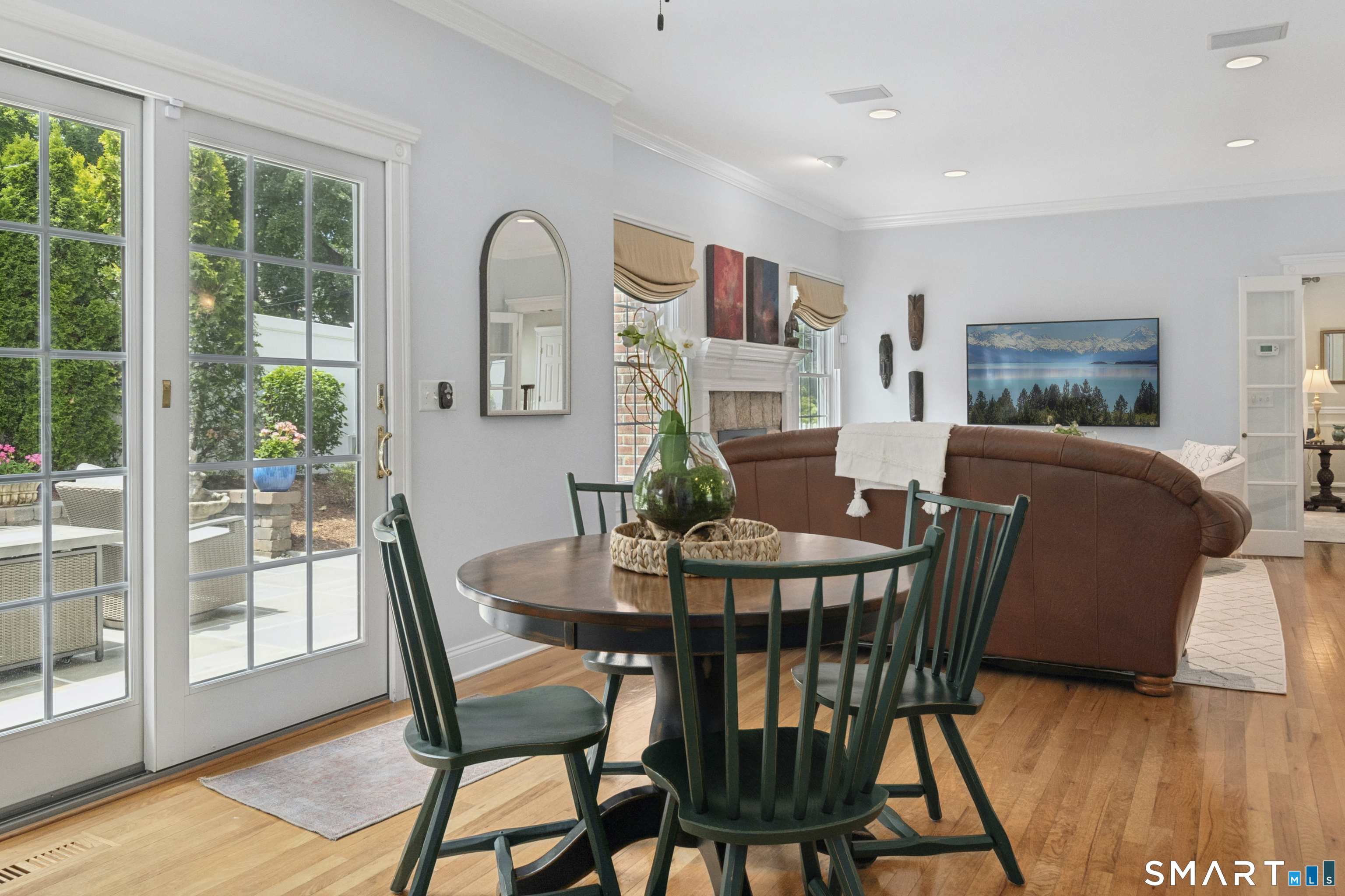 43 Catoonah Street Ridgefield, CT 06877 - Photo 12 of 40
