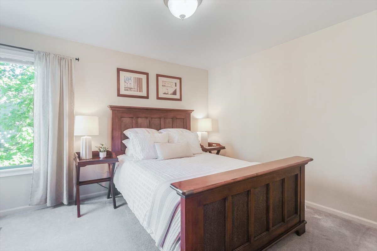 170 A Timber Ridge Lane, Unit A Lake Barrington, IL 60010 - Photo 14 of 26 Gallery Image 14