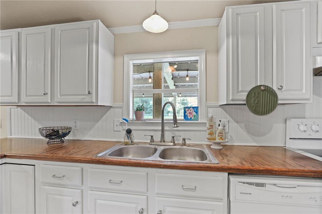 22162 Floyd Lavigne Road Ponchatoula, LA 70454 - Photo 5 of 21 Gallery Image 5