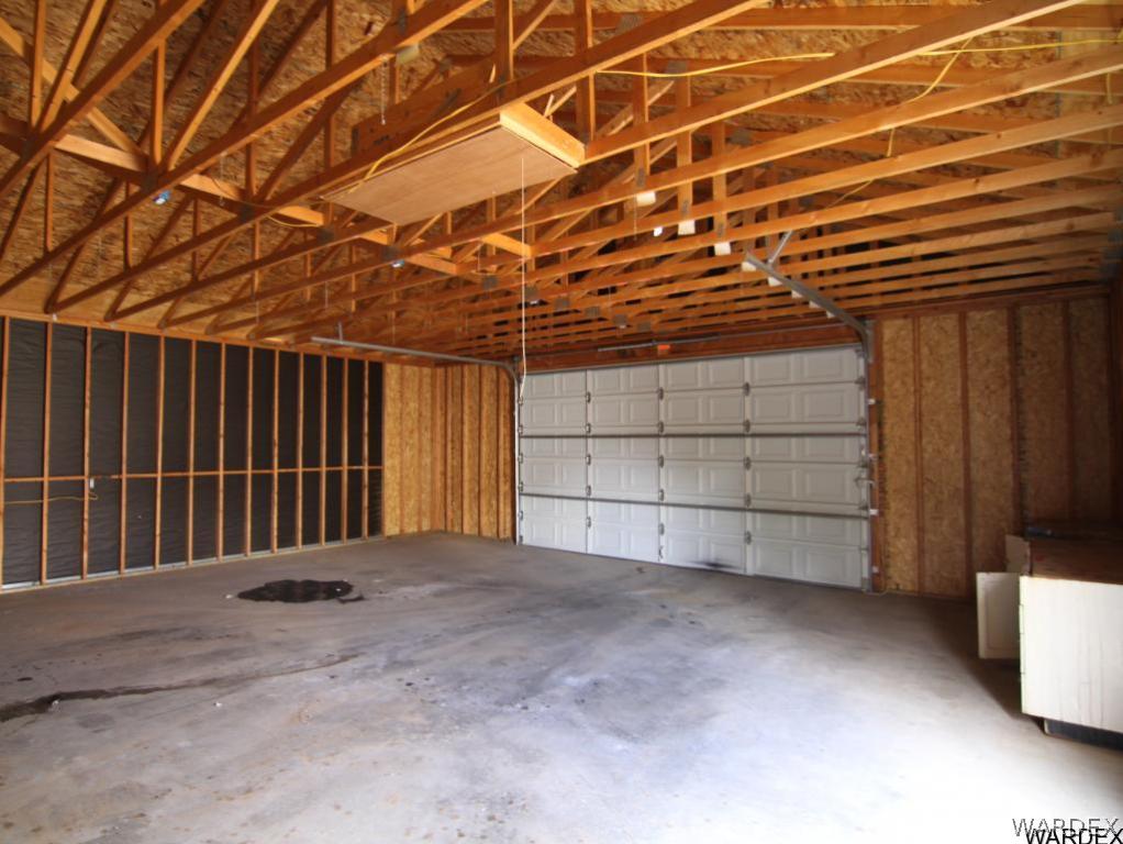 2010 East Cactus Wren Road Kingman, AZ 86409 - Photo 24 of 34 Detached Garage Interior