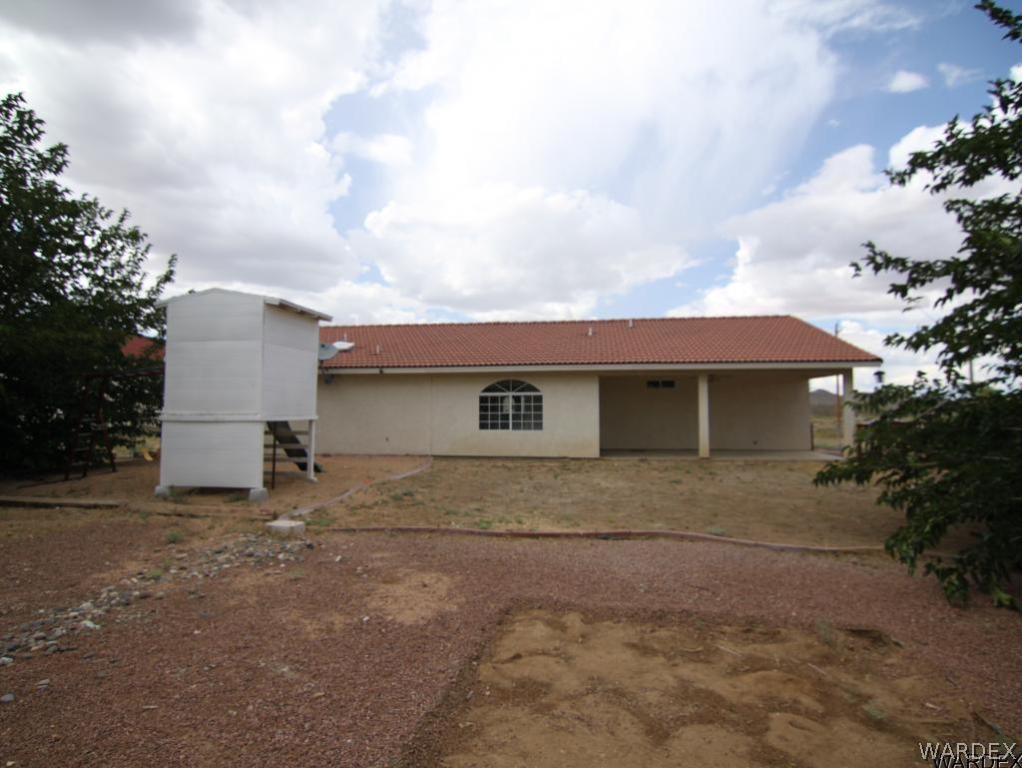2010 East Cactus Wren Road Kingman, AZ 86409 - Photo 29 of 34 Rear View