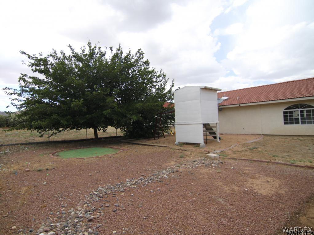 2010 East Cactus Wren Road Kingman, AZ 86409 - Photo 32 of 34 Rear