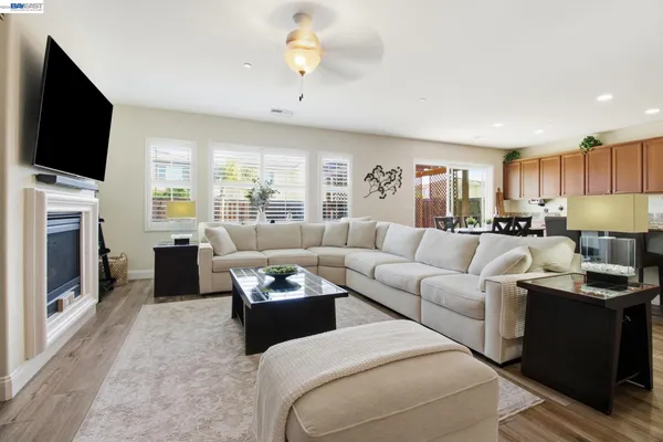 $819,950 | 868 North San Remo Lane, Mountain House, CA 95391