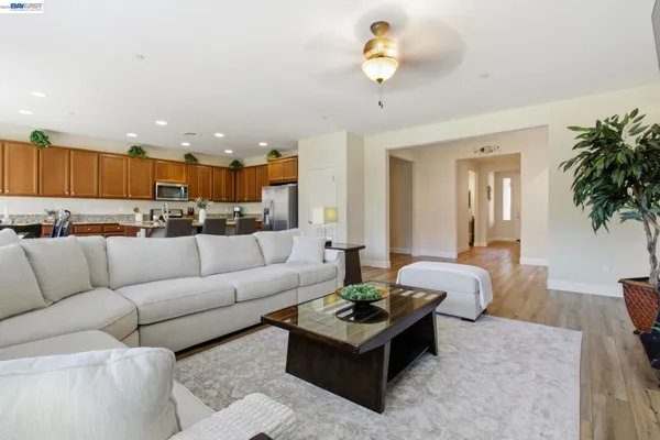 $819,950 | 868 North San Remo Lane, Mountain House, CA 95391