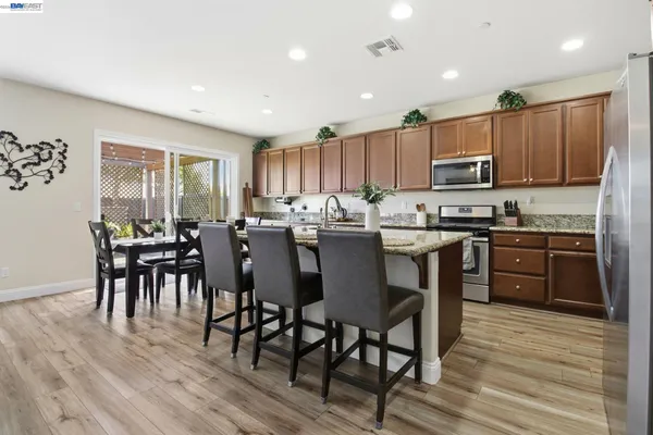 $819,950 | 868 North San Remo Lane, Mountain House, CA 95391