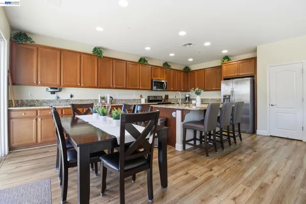 $819,950 | 868 North San Remo Lane, Mountain House, CA 95391