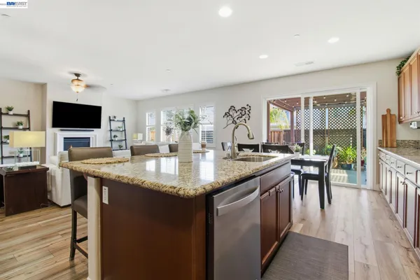 $819,950 | 868 North San Remo Lane, Mountain House, CA 95391