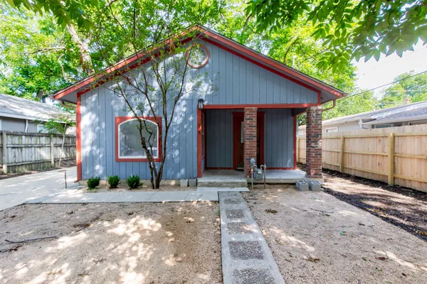 $2,795 | 74 Julius Street, Austin, TX 78702