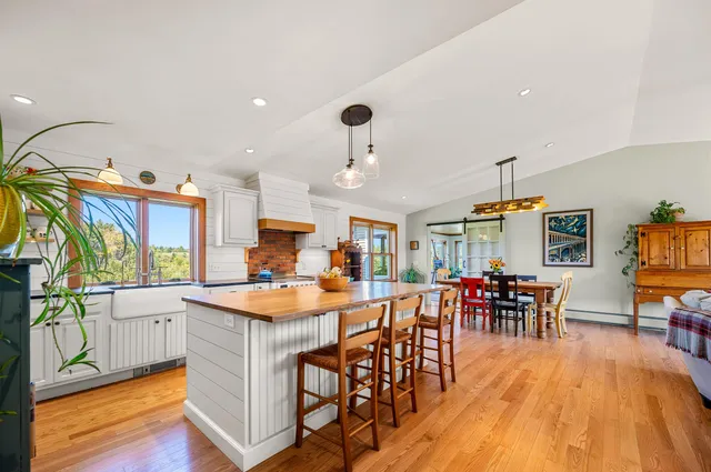 $594,000 | 174 Coburn Road, East Montpelier, VT 05651