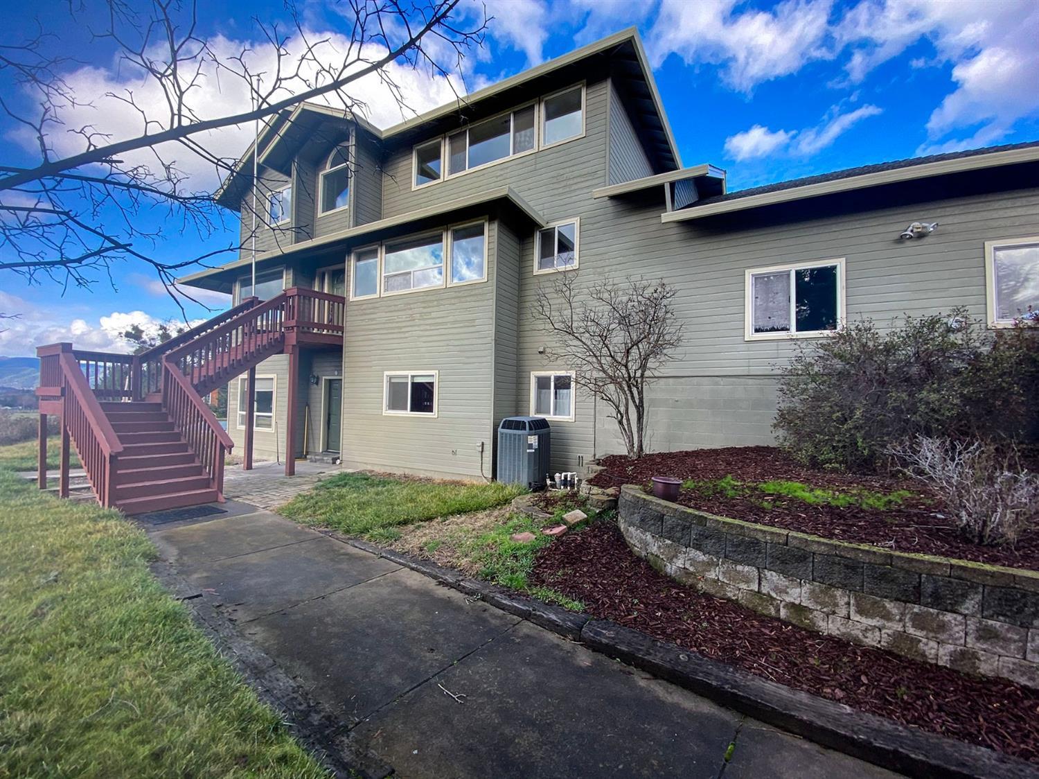 1340 Vawter Road Medford, OR 97501 - Photo 34 of 35 Front of the home. See stairway leads t