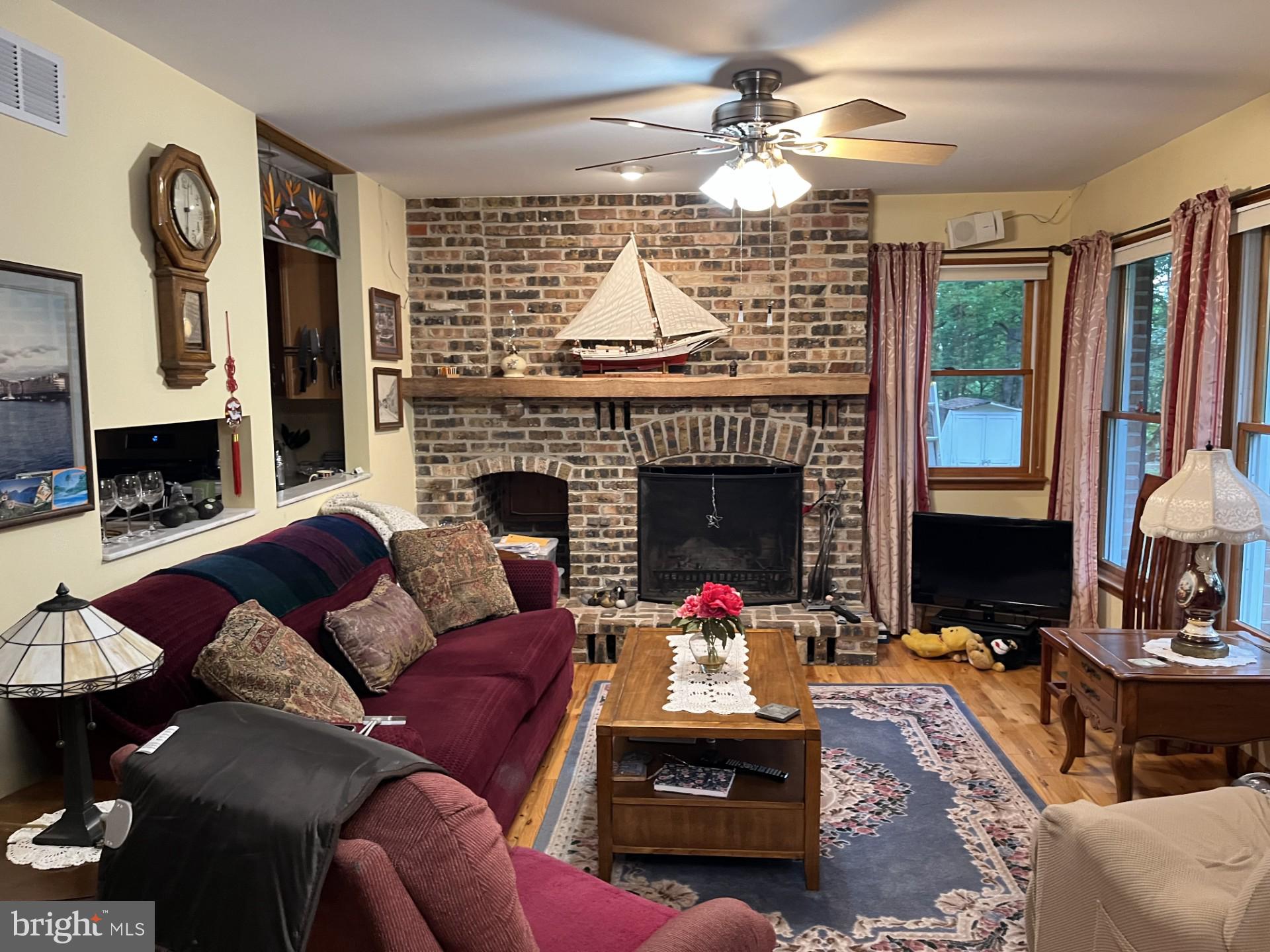 301 Rings End Road Millington, MD 21651 - Photo 17 of 40 Comfortable Living Room
