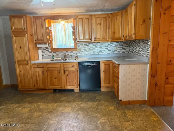 $161,200 | 19 Foote Street, Moriah, NY 12956