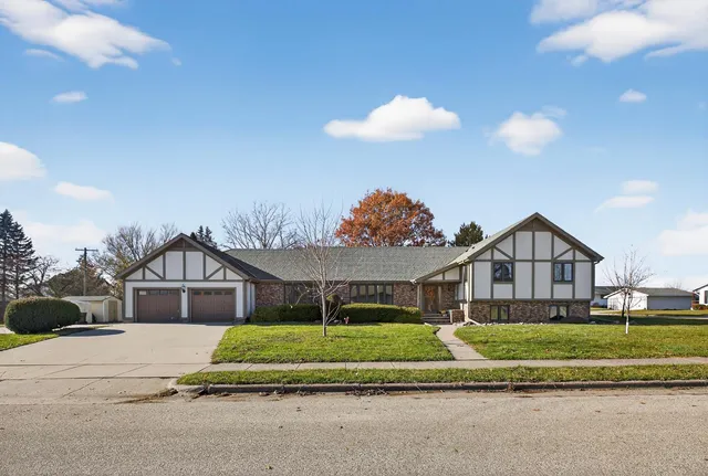 $480,000 | 75 Wilson Street, Lewiston, MN 55952