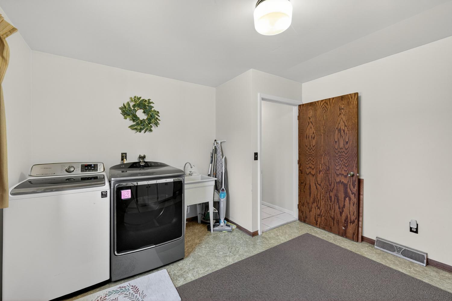 75 Wilson Street Lewiston, MN 55952 - Photo 34 of 72