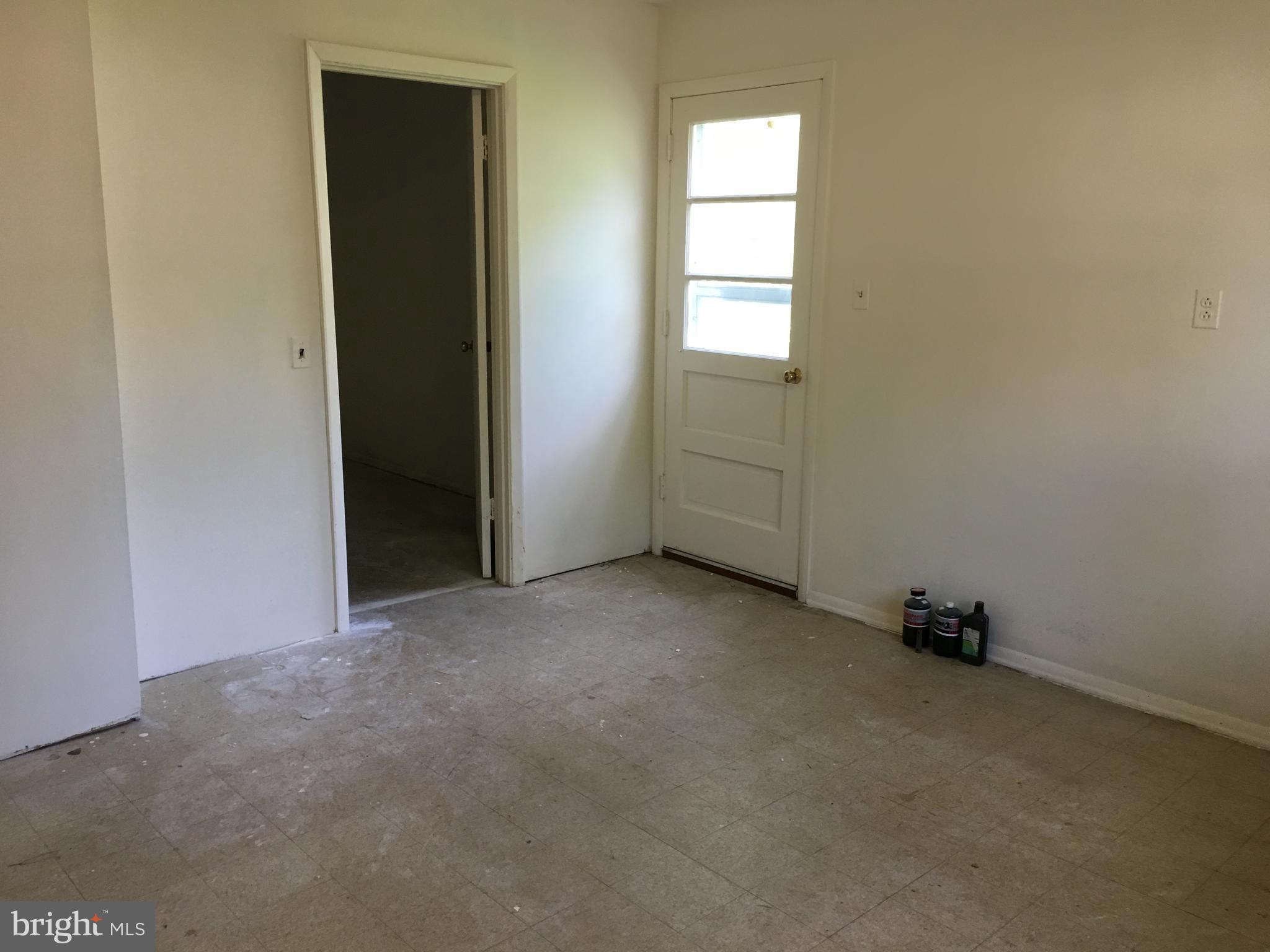 111 Walgrove Road Reisterstown, MD 21136 - Photo 7 of 14 Interior (General)