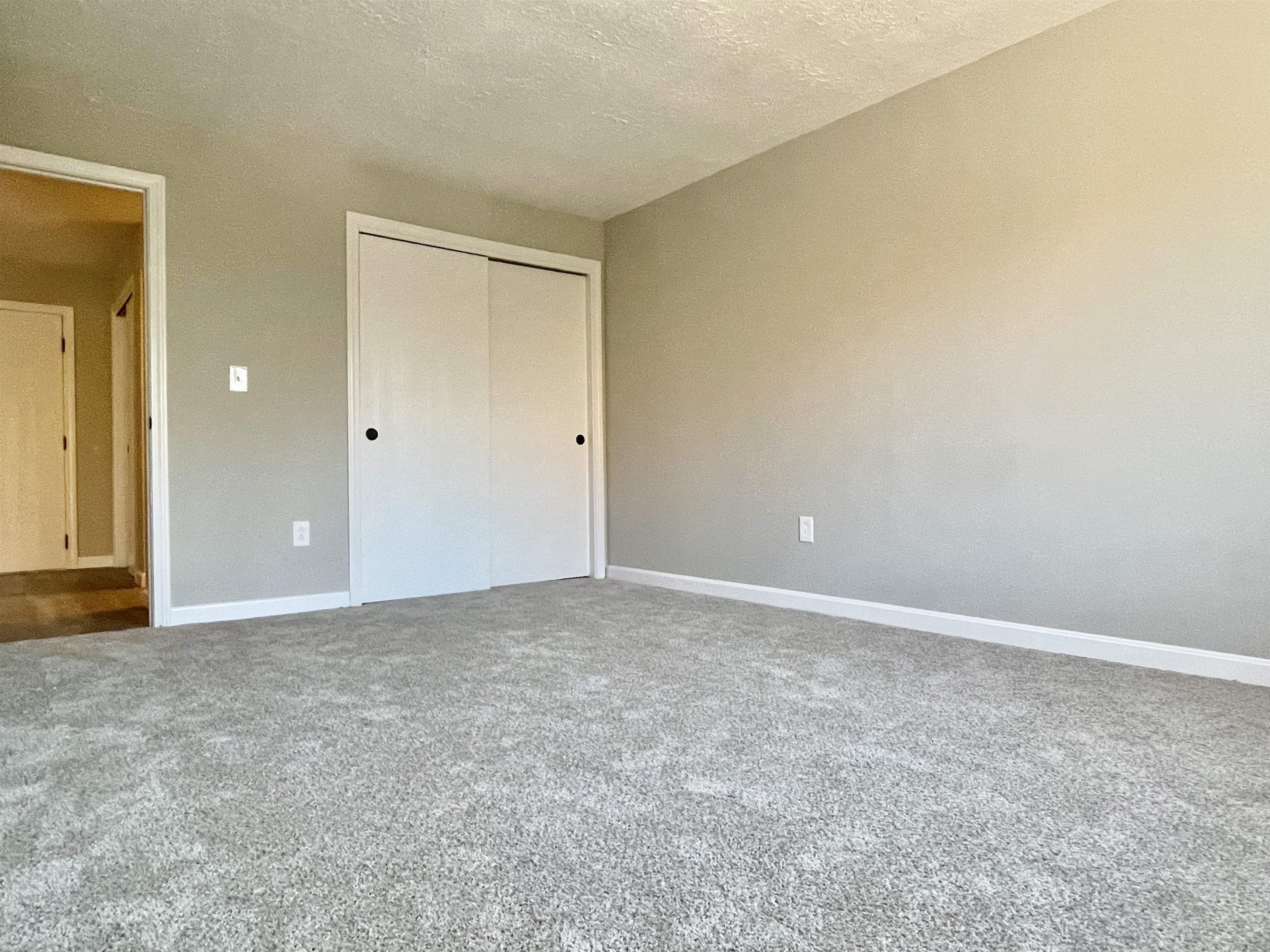 1265 Bodwell Road, Unit 13 Manchester, NH 03109 - Photo 7 of 10