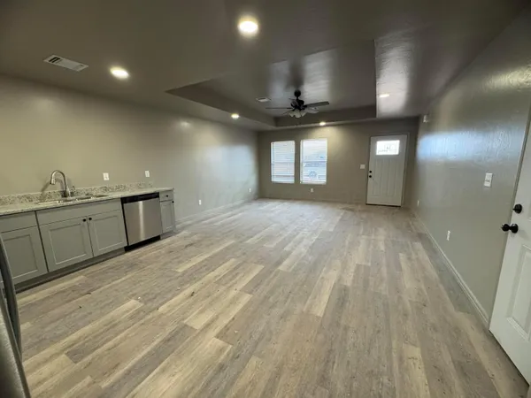 $1,550 | 1120 A Caprock Street, Hereford, TX 79045