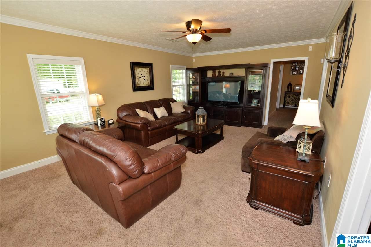 746 17th Avenue North Clanton, AL 35045 - Photo 4 of 18