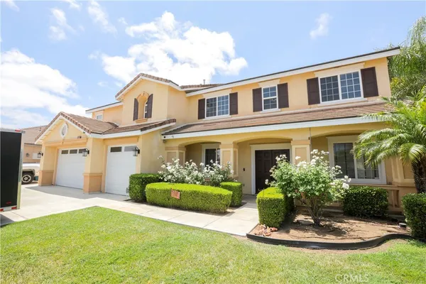 $850,000 | 32921 Lamtarra Loop, Menifee, CA 92584