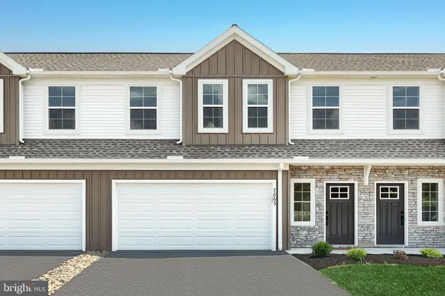 $327,300 | 7863 Briarwood Drive, Harrisburg, PA 17112