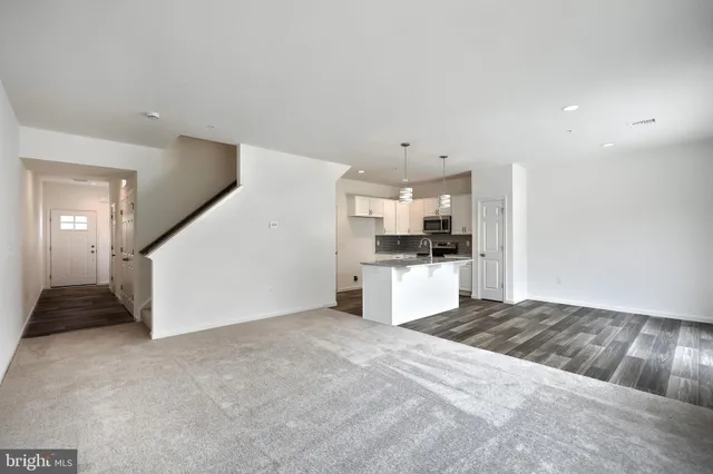 $327,300 | 7863 Briarwood Drive, Harrisburg, PA 17112