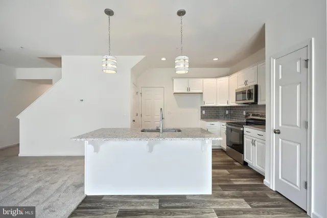 $327,300 | 7863 Briarwood Drive, Harrisburg, PA 17112