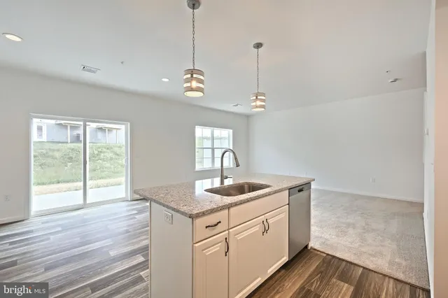 $327,300 | 7863 Briarwood Drive, Harrisburg, PA 17112