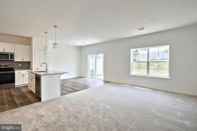 $327,300 | 7863 Briarwood Drive, Harrisburg, PA 17112