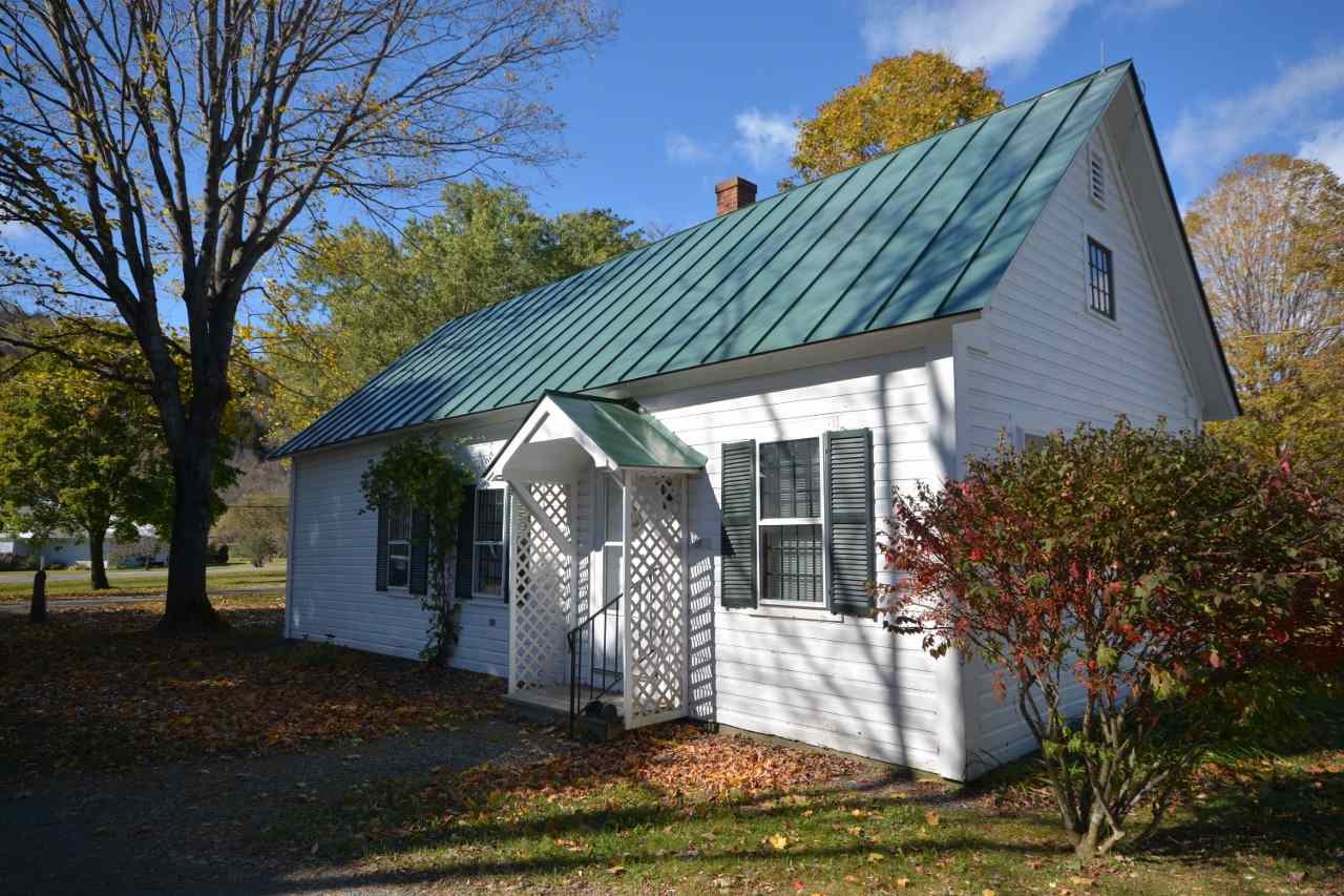 36 Harding Place Pomfret, VT 05091 - Photo 3 of 21