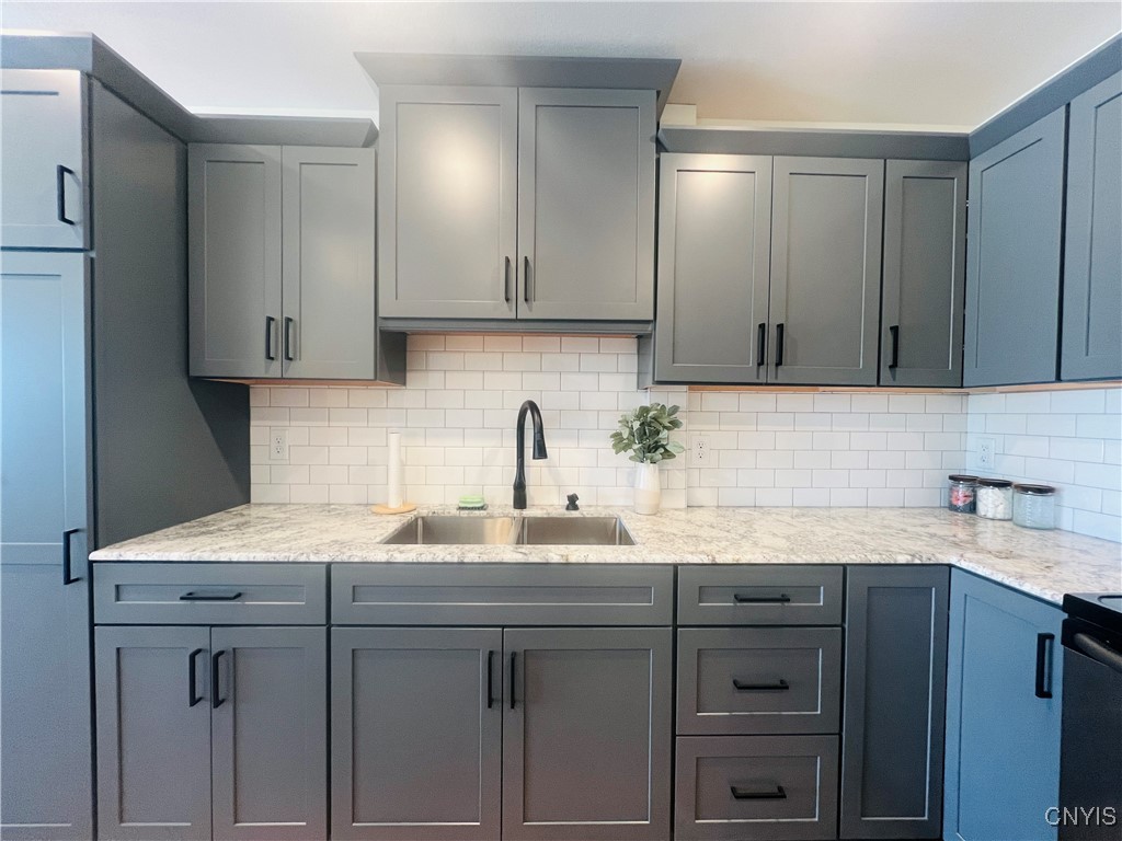 4360 Vinegar Hill Road Skaneateles, NY 13152 - Photo 5 of 15