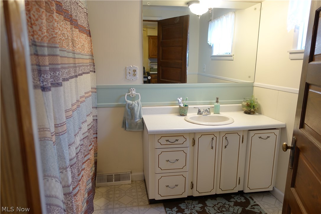 4728 Rutledge Street Southeast Midvale, OH 44653 - Photo 9 of 19 Gallery Image 9