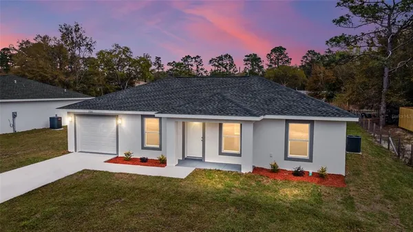 $217,900 | 24763 Highview Avenue, Dunnellon, FL 34431