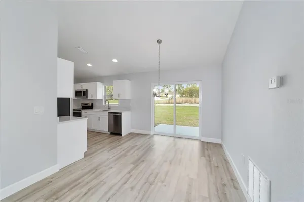 $217,900 | 24763 Highview Avenue, Dunnellon, FL 34431