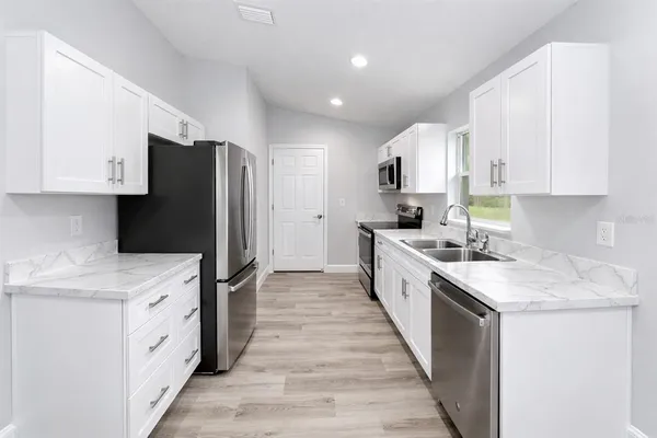 $217,900 | 24763 Highview Avenue, Dunnellon, FL 34431