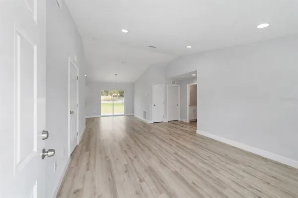 $217,900 | 24763 Highview Avenue, Dunnellon, FL 34431