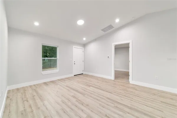 $217,900 | 24763 Highview Avenue, Dunnellon, FL 34431