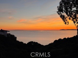 865 Balboa Avenue Laguna Beach, CA 92651 - Photo 48 of 60 a view of an ocean and a mountain