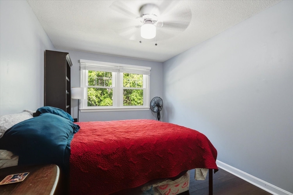 10 Buttonwood Road Amesbury, MA 01913 - Photo 15 of 37