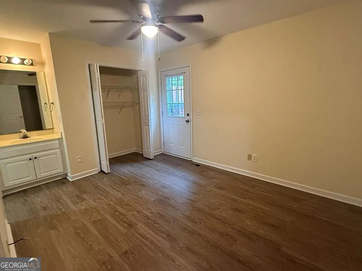 683 Grant Street, Unit I Clarkesville, GA 30523 - Photo 6 of 9