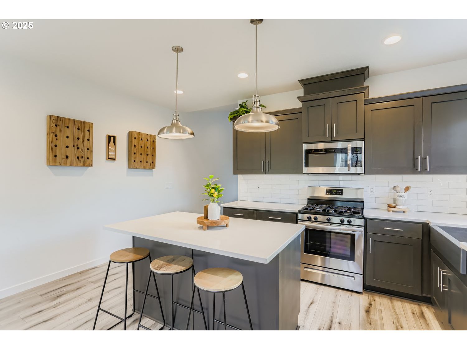 234 West 18th Street Lafayette, OR 97127 - Photo 9 of 27