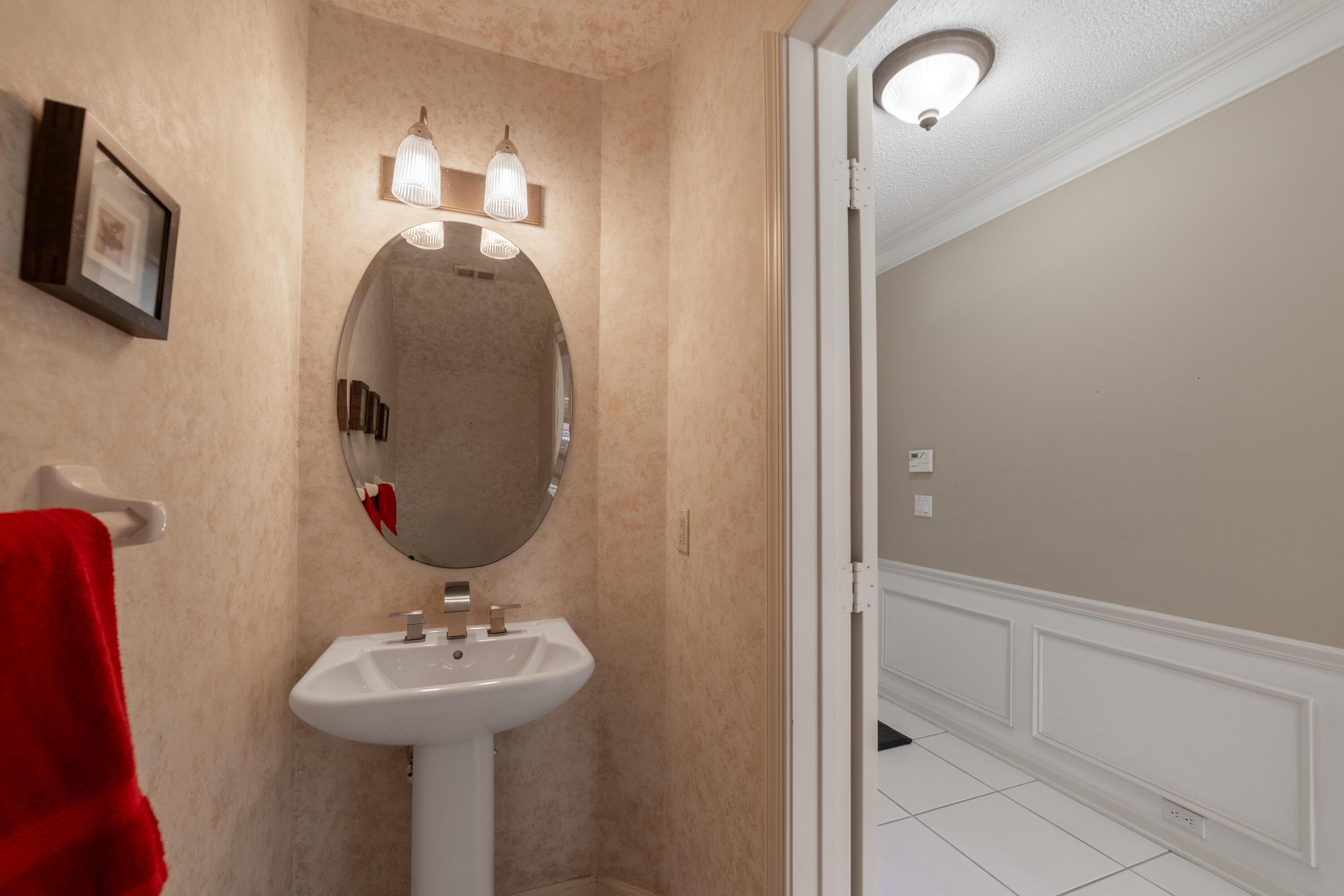 21486 St Andrews Grand Circle, Unit 16 Boca Raton, FL 33486 - Photo 4 of 34 Bathroom1