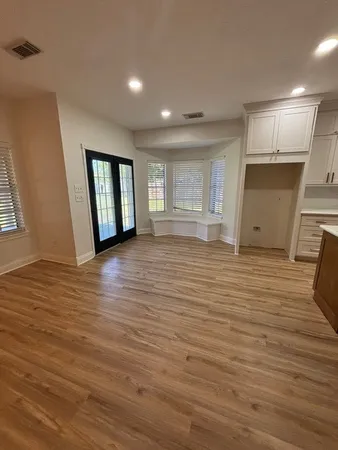 $2,800 | 1811 Emerald Lake Court, Houston, TX 77062