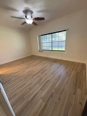 $2,800 | 1811 Emerald Lake Court, Houston, TX 77062