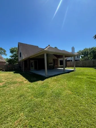 $2,800 | 1811 Emerald Lake Court, Houston, TX 77062