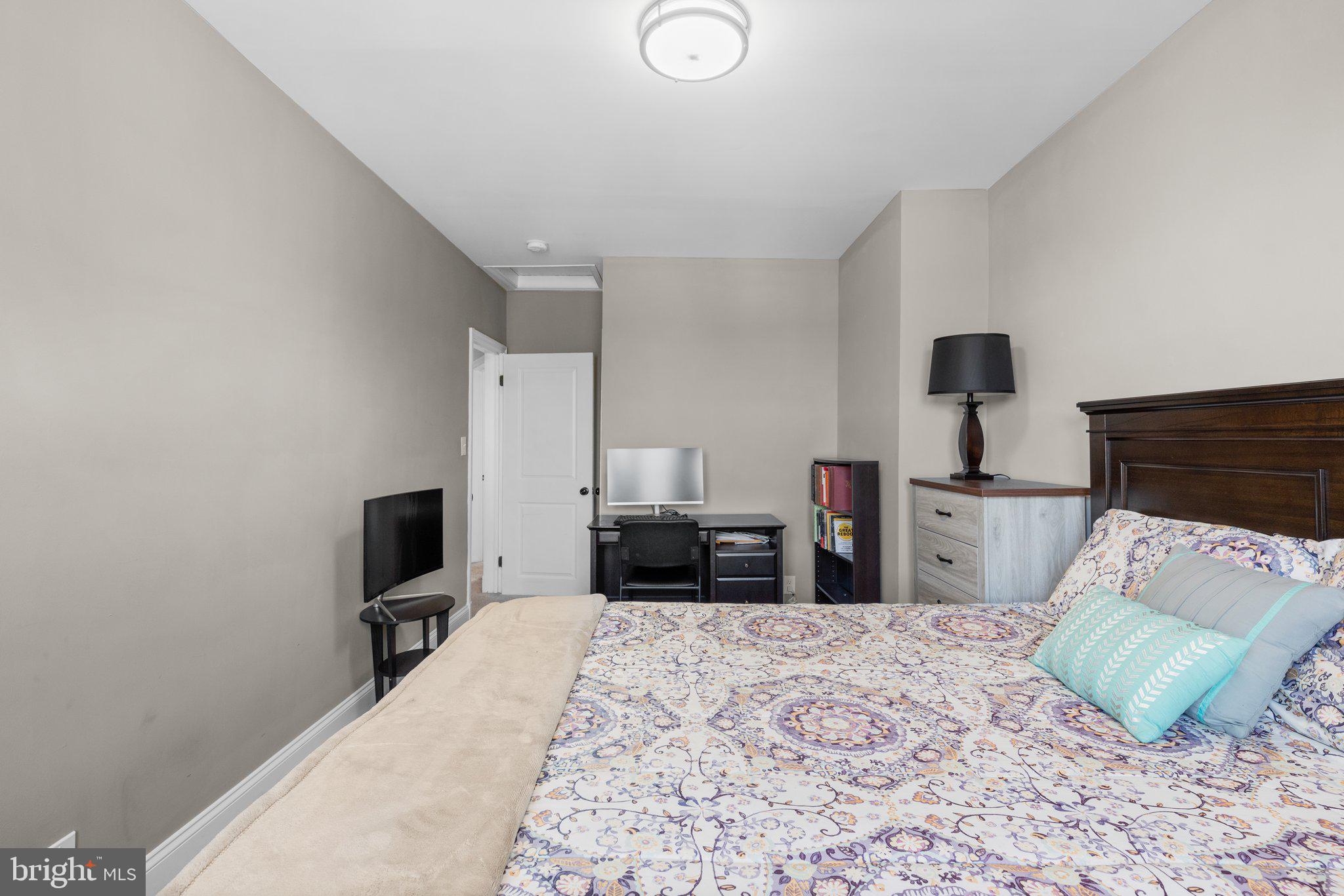 1510 Sheffield Road Baltimore, MD 21218 - Photo 15 of 32