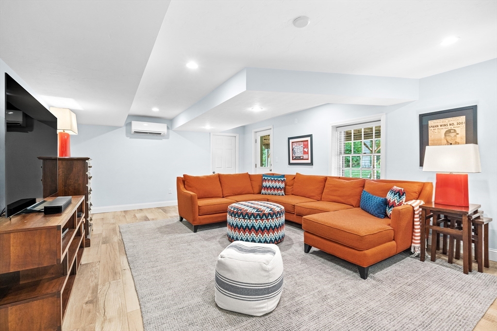 10 Colgate Road Wellesley, MA 02482 - Photo 23 of 33
