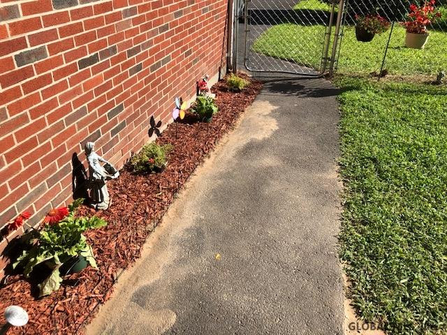 393 Wellington Road Bethlehem, NY 12054 - Photo 24 of 30 Photo 25